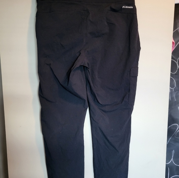 Women Columbia Capris size medium (28) - Picture 2 of 4